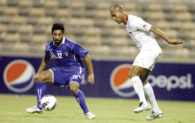 "جانب من مباراة المنتخبين الكويتي والفلسطيني"