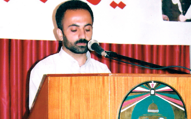 "طه متحدثا عن مخطوطه"