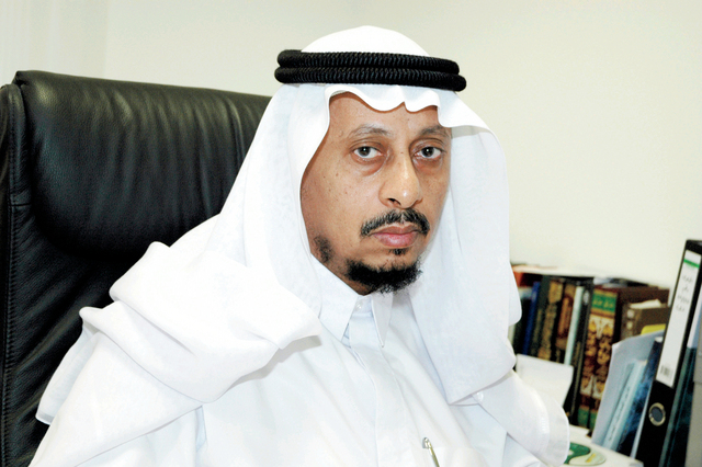 "د. الحداد: إذا كانت الخمرة موضوعة فيه فإنه لا يحل شرعاً"