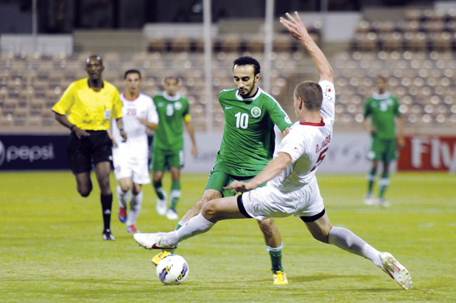 "السعودية مستضيف البطولة في اختبار صعب أمام ليبيا \t (ا ف ب)"