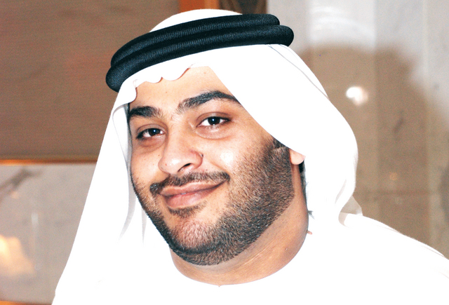 "سلطان الأكرف: حريصون على دعم المتعاملين بالبيانات والمقارنات"