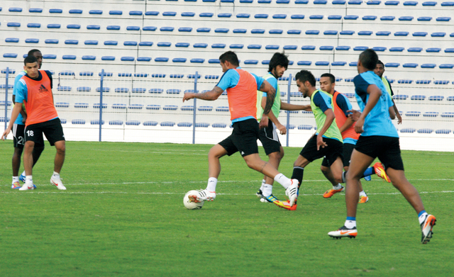 "الأزرق يبدأ اليوم التحضير للموسم الجديد\t «البيان»"