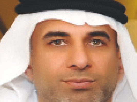 "محمود امين: طيران الامارات ملتزمة بالجودة والخدمة والابتكار في المنتجات"