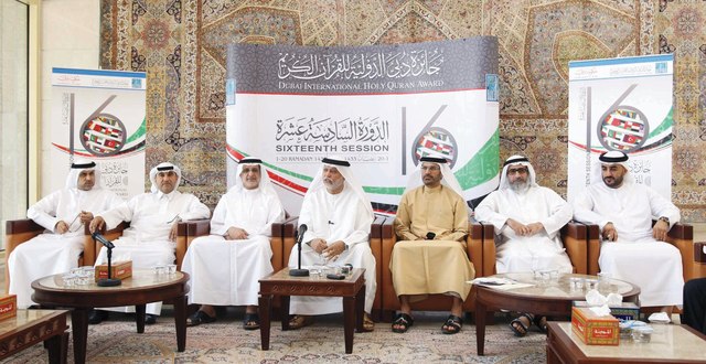 "المستشار بوملحة خلال المؤتمر الصحافي      من المصدر"