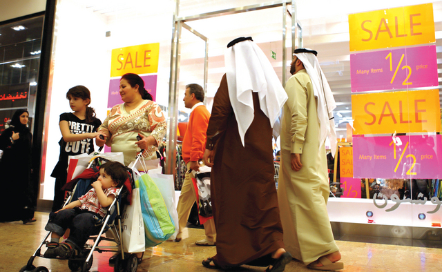 "نمو الطلب على الملبوسات ذات الجودة العالية"