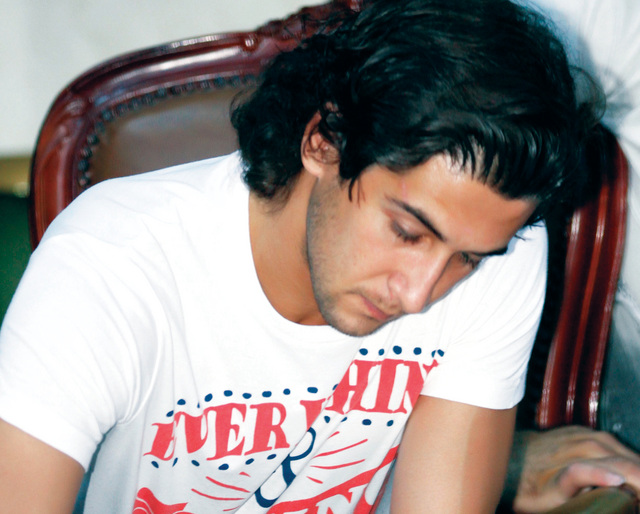 "بلال عبدالدايم يوقع عقد الوحدات"