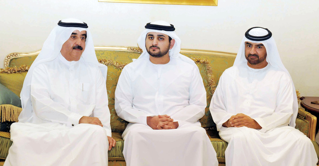 "سعود المعلا ومكتوم بن محمد يعزيان عبدالله القاسمي (وام)"