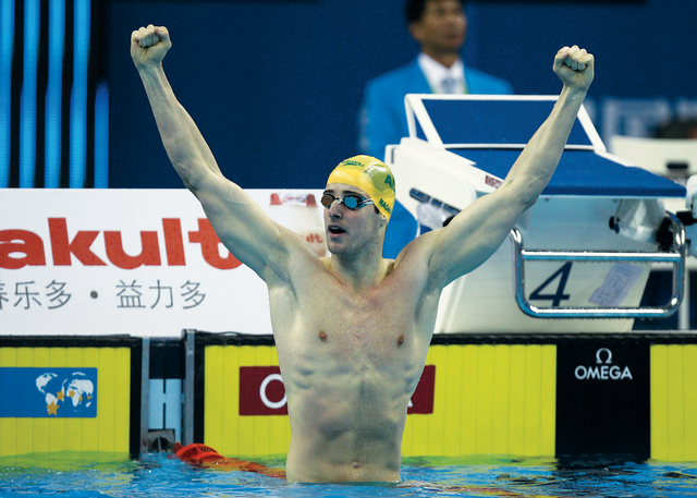 "جيمس ماغنوسن بطل السباحة \tأرشيفية"