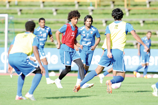 "المنتخب الأولمبي يواصل تدريباته في معسكر النمسا \tتصوير عادل النعيمي"