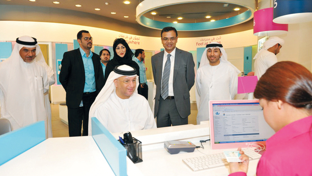 "الغانم خلال التسجيل في حملة رقمي هويتي من المصدر"