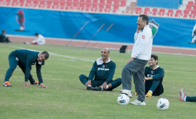"جانب من تدريبات الكويت الكويتي من المصدر"