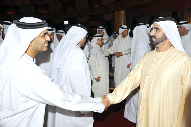"سموه يتلقى التهاني من ماجد الغرير"