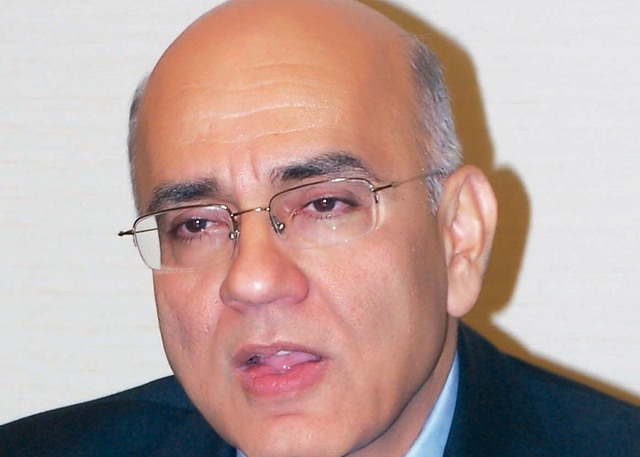 "مسعود أحمد: الإمارات ملاذ آمن"