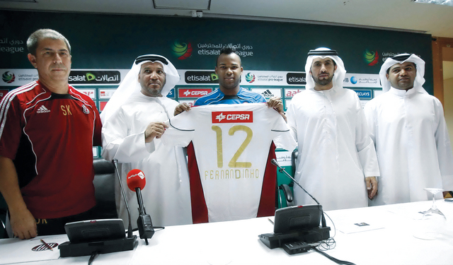 "البرازيلي فرنا ندو يرتدي الرقم 12 مع الجزيرة تصوير - مجدي اسكندر"