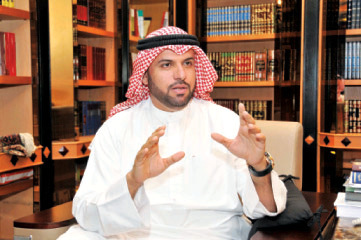 "المحامي يوسف الشريف"