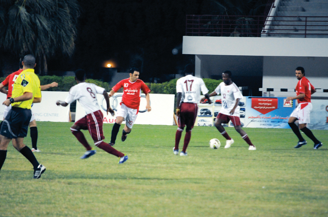 "المدفعجية السودانية يقصي الجالية المصرية  \t\t\t\t\t                               تصوير- عمران خالد"