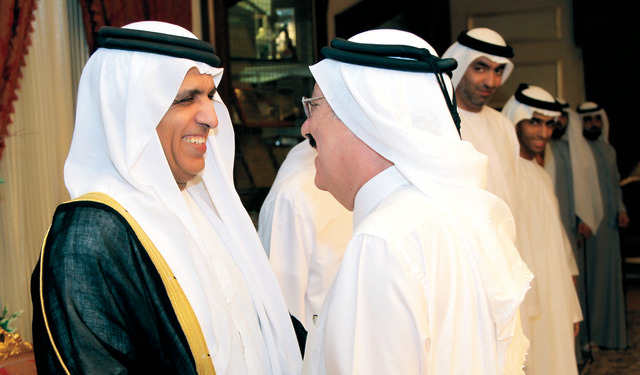"وسموه خلال استقبال سفير قطر"