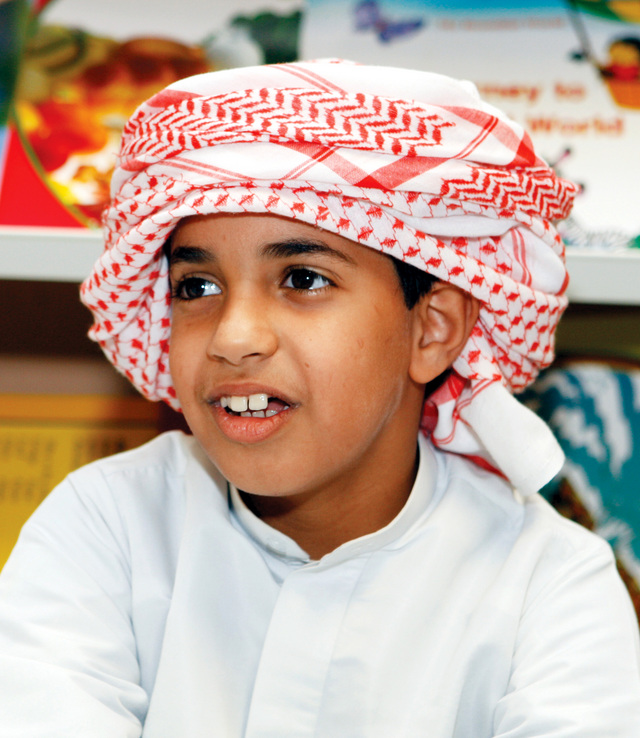 "سلطان حمود"