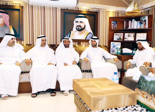 ".. وسموه خلال زيارته مجلس عبيد الطاير \t\t\t من المصدر"