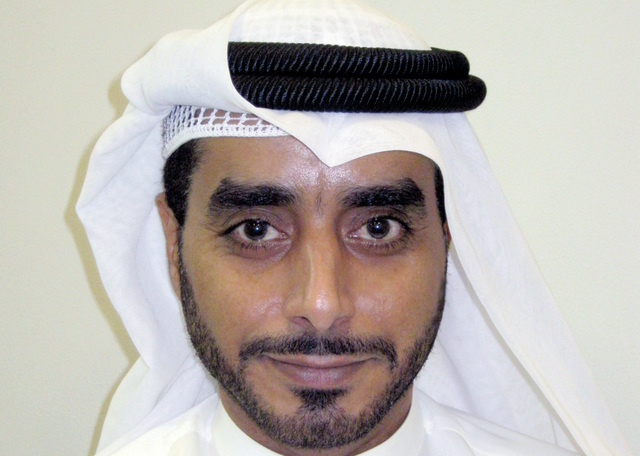 "حسين المناعي"