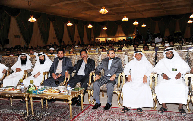 "جانب من الحضور \t\tمن المصدر"