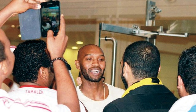 "اللاعب حظي باستقبال جماهيري مميز\t البيان"