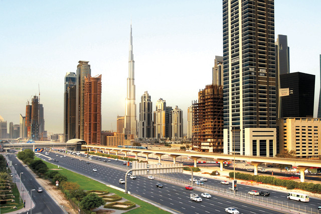 "لتنمية صناعة السياحة أرشيفية"