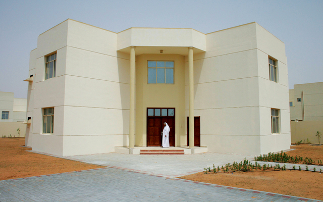 "احد النماذج السكنية للبرنامج \tمن المصدر"