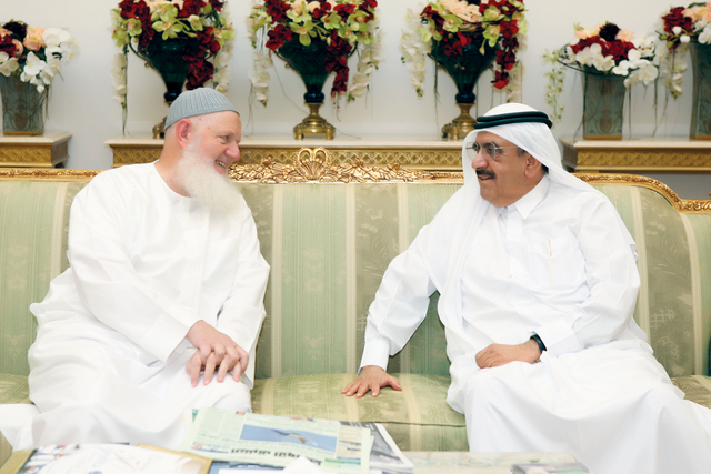 ".. وسموه في حديث مع إستيس"