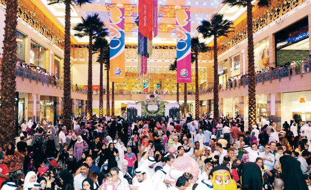 "احتفالية «العيد في دبي» في دورة سابقة ويظهر فيها مقدار الإقبال على الفعاليات \t أرشيفية"