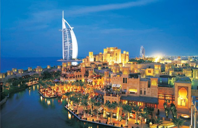 "عروض متميزة تقدمها فنادق دبي خلال العيد"