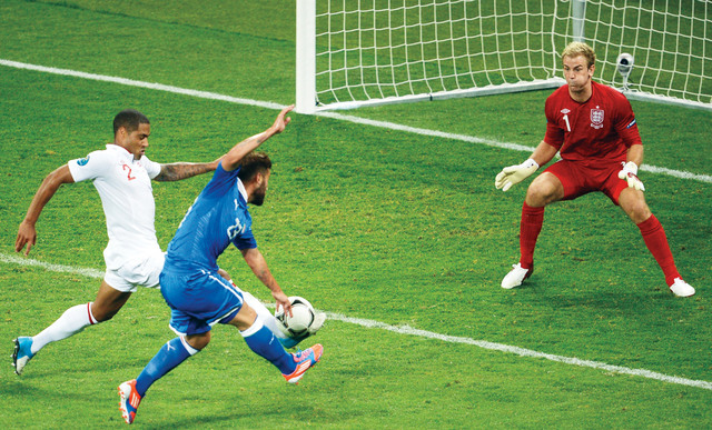 "ايطاليا أقصت انجلترا من نصف نهائي يورو 2012 \t أرشيفية"