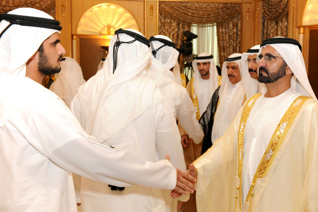 "..وفي تحية أبوية مع أحد أطفال الإمارات"
