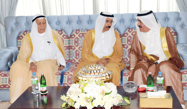 "المعلا والمر وجمعة الماجد\t وام"