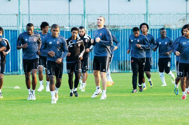 "من تدريبات الجزيرة استعداداً للموسم \t البيان"