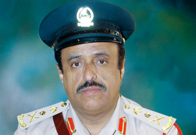 "ضاحي خلفان"