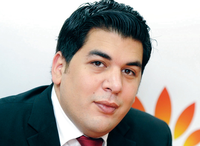 "عارف الرملي"