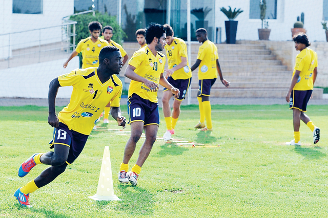 "أبيض الشباب يواصل إستعداده للبطولة الخليجية\t البيان"