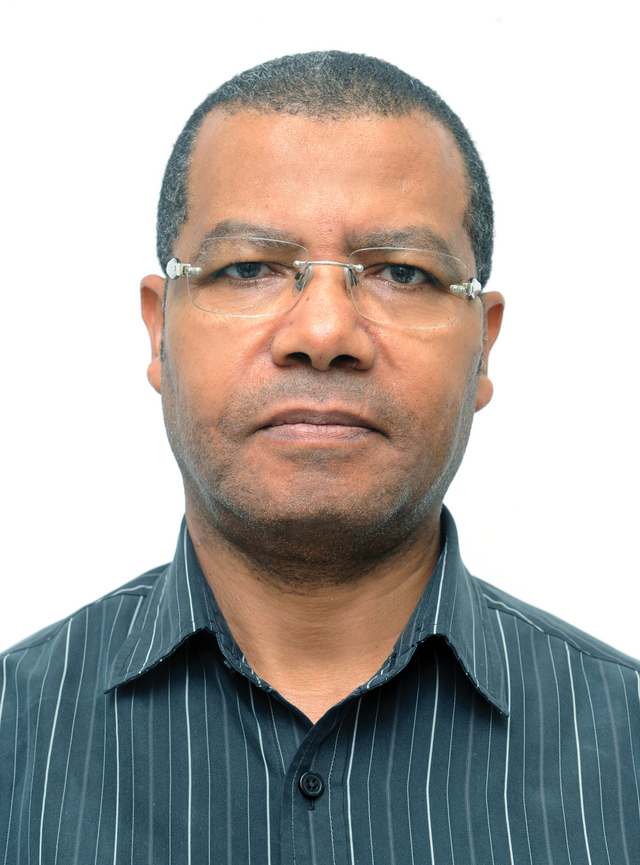 "محمد أحمد أبو عيطة"
