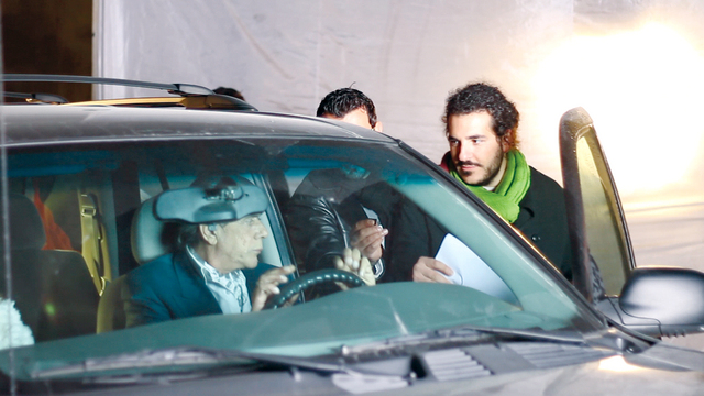 "عمرو عبدالهادي أثناء تصوير فيلمه «حمة عائلية»"