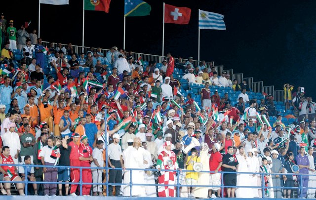 "أمن الملاعب من المواضيع المهمة على الساحة الرياضية \tمن المصدر)"