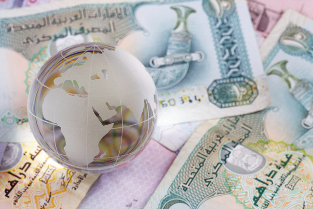"السيولة تعود إلى التحسن في أسواق المال الخليجية خلال 2012 \t البيان"