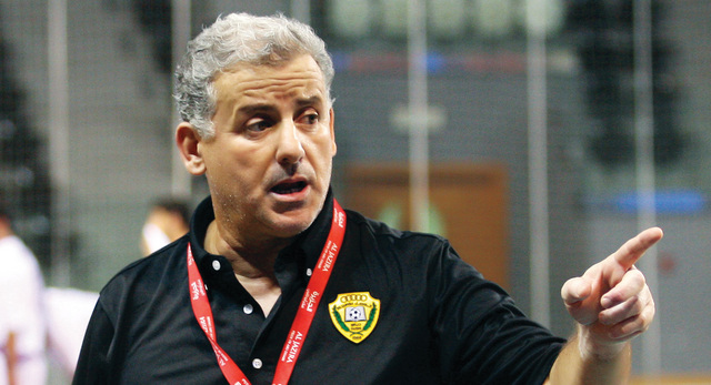 "عازب عمر"