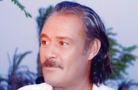 "فاروق الفيشاوي"