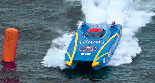 "زورق الفيكتوري 3 جاهز للمحطة الأوروبية في كومو \tمن المصدر"