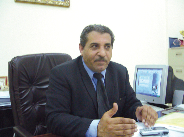 "عادل ابو نعمة: نراعي ونتعامل بمرونة عالية لكن بعض الاهالي يغالون في التاخير"
