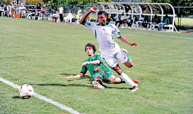 "من منافسات دورة مجلس دبي الرياضي الصيفية الثانية \t من المصدر"