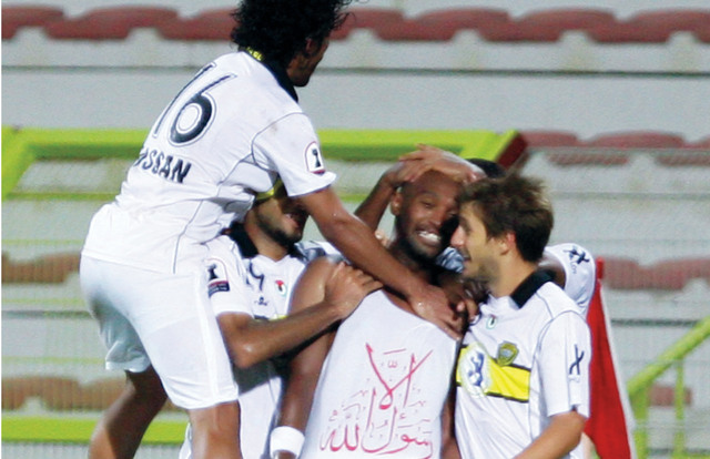 "شيكابالا يحتفل على طريقته بهدفه في مرمى الاتحاد\t\tتصوير- يونس يونس"