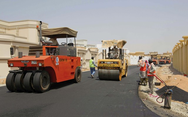 "شبكة الطرق الجديدة تخفف العبء عن السكان ومستخدميها"