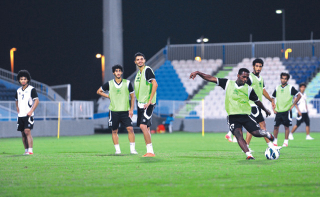 "جانب من تدريبات بني ياس من المصدر"